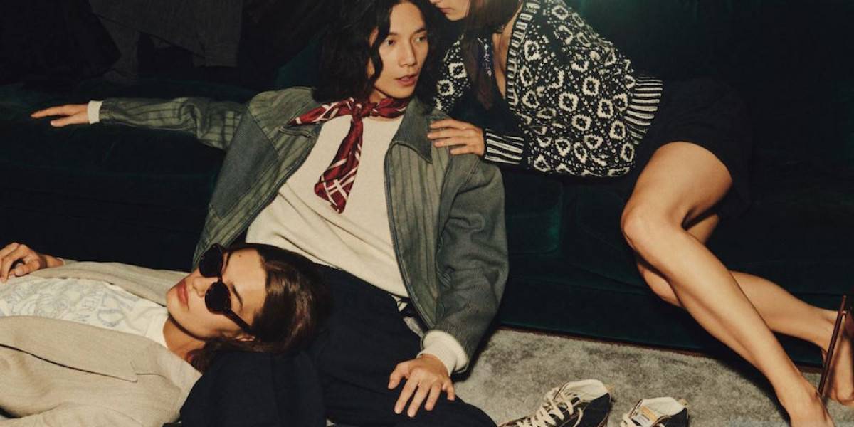 Golden Goose Outlet martinis come to min